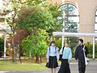 修文大学