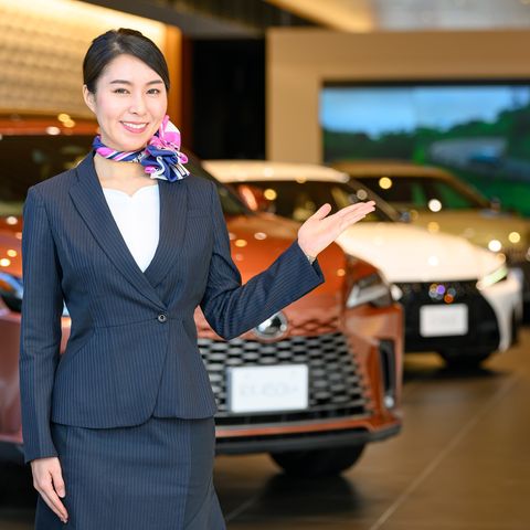 ショールームスタッフ科 トヨタのお店の顔として活躍できる接客のプロ。安定のトヨタ系販売会社へ。