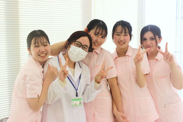 ユマニテク看護助産専門学校