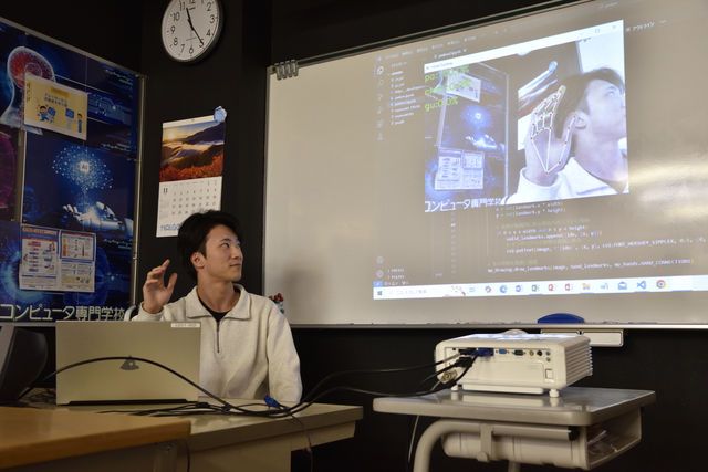 高度情報デザイン科 大学併修コース 専門学校で大学生になる！新たな学び「大学併修制度」