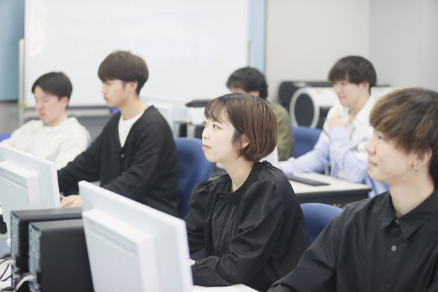 情報・マネジメント学科 情報処理技術者、企業の経営者やマネージャーを目指すなら！