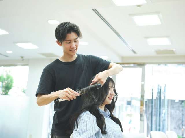 ●美容科 お客様のありがとうの数だけ幸せになれる、そんな仕事です。