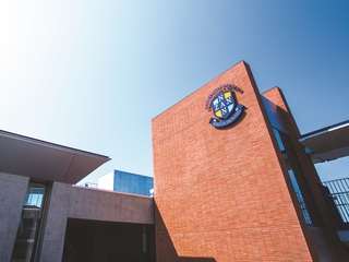 南山大学