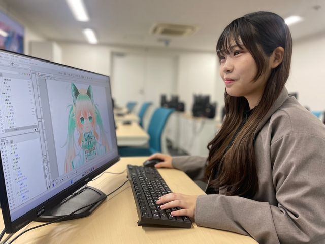 デジタルデザインテクノロジー科 VTuberテクノロジーコース VTuberをつくるために必要なスキルを総合的に習得し、多方面で活躍できるクリエイターになる！