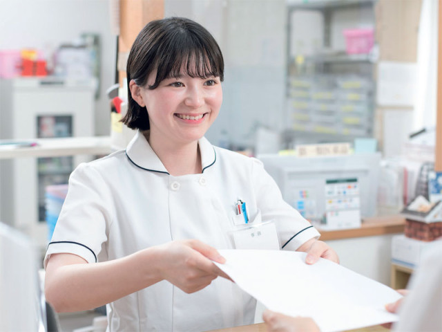 医療事務＆くすり総合科 入学後に医療・薬業に関する基礎をトータルに学んでから自分の目指す職業を選べる！