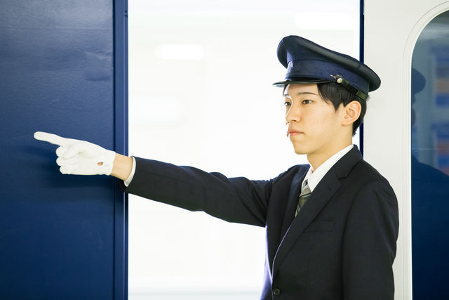 鉄道サービス学科 日々の生活に欠かすことのできない鉄道業界で憧れの鉄道スタッフを目指す