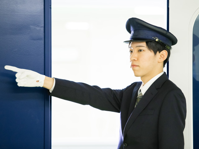 鉄道サービス学科 日々の生活に欠かすことのできない鉄道業界で憧れの鉄道スタッフを目指す