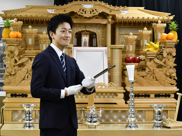 葬祭ディレクター学科 フラワーや冠婚葬祭を手がけるプロとなり、観光サービス業界へ