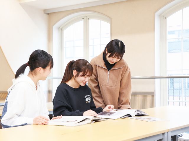 どうぶつ未来学科 公務員専攻 専門分野を学びながら、公務員試験合格を目指します。