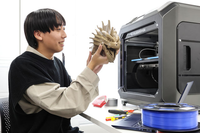 実践IoT科(職業実践専門課程) 自分の手で未来を生み出す。ITで、ものづくりにチャレンジ。
