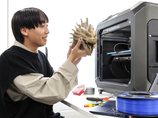 実践IoT科(職業実践専門課程) 自分の手で未来を生み出す。ITで、ものづくりにチャレンジ。