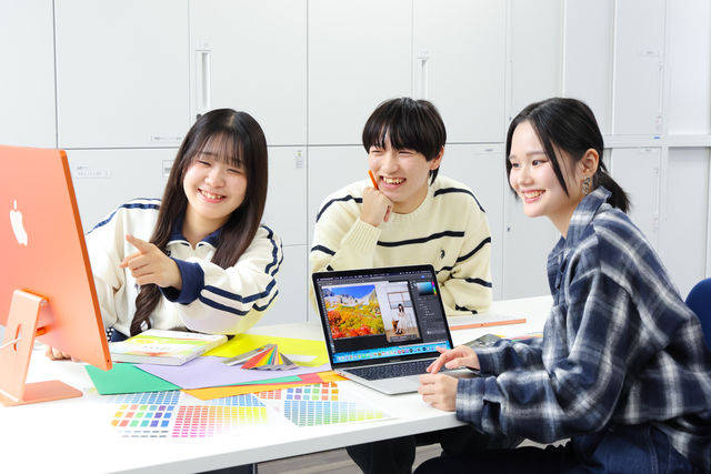 Web技術科（職業実践専門課程） デザイン×IT。 発展するWebの世界で、アイデアを形にする人へ。