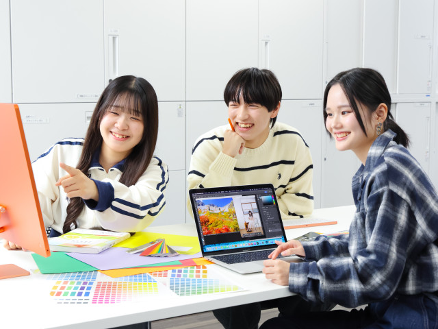 Web技術科（職業実践専門課程） デザイン×IT。 発展するWebの世界で、アイデアを形にする人へ。