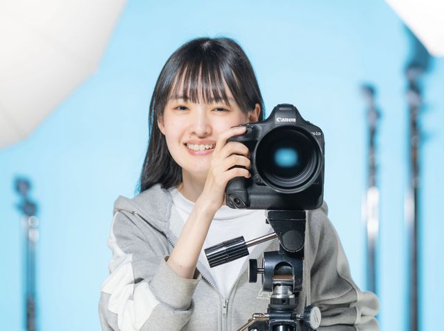 写真学科 道内唯一の写真専科　動画撮影編集とデザインも学ぶ