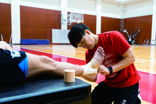 理学療法科 Ⅰ部 スポーツリハビリコース スポーツ現場で活躍できる理学療法士をめざす！