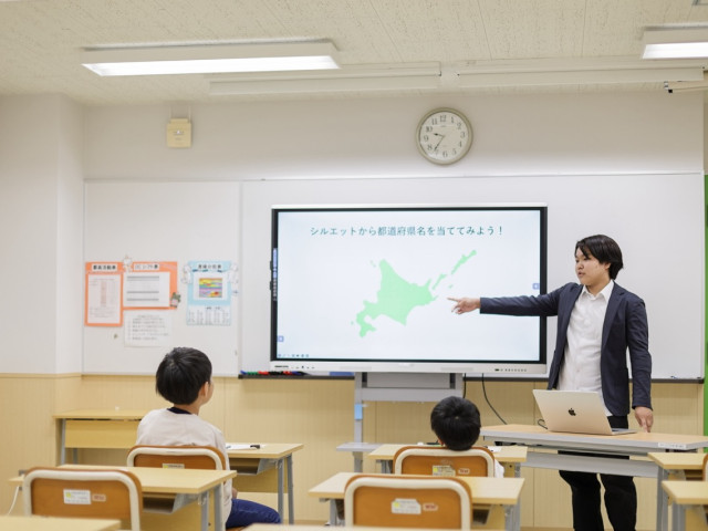 児童教育・大学科 小学校教育コース 0～12歳の学びや発達をトータルで理解！タブレット教育など最新ICT教育ができる先生になろう！