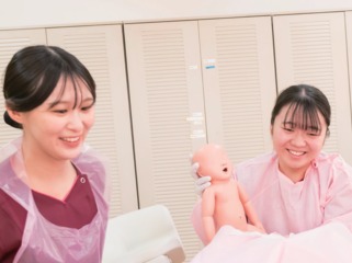 ヒューマンケア学部 看護学科 成長するあなたを支える環境
