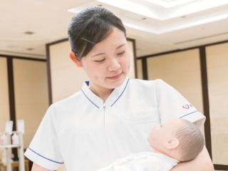 沼津ヒューマンケア学部 未来へつながるヒューマンケアの看護学