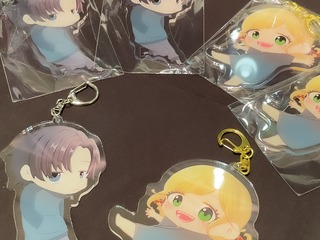 【クリエイティブデザイン科】アクリルキーホルダー/シルバーリングの画像