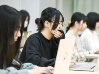 【社会人・大学生向け】再進学・学びなおし説明会の画像