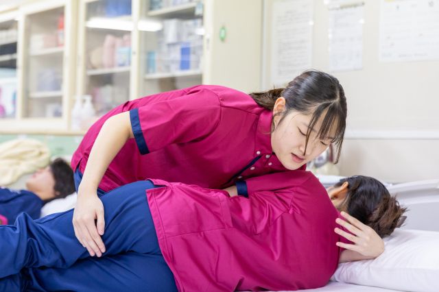介護福祉学科 介護の現場で幅広く活躍できる介護福祉士を養成