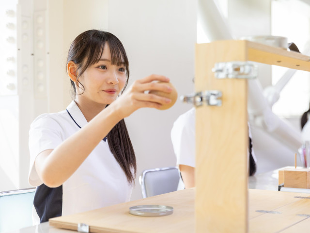 作業療法学科 患者様に寄り添い「自分らしい生活」をサポートします