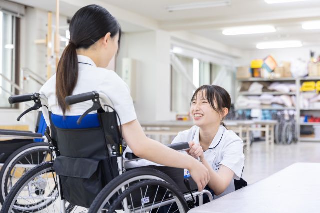 郡山健康科学専門学校