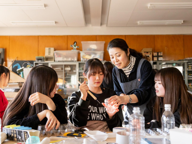 千葉明徳短期大学