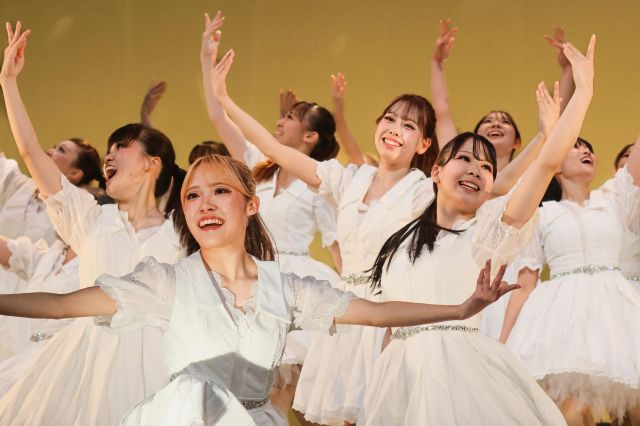 生活文化学科 テーマパークダンス・バレエコース エンターテイナーとして人々に感動を与え、セカンドキャリアも見据え、ダンス業界において活躍できる人材を育成します。