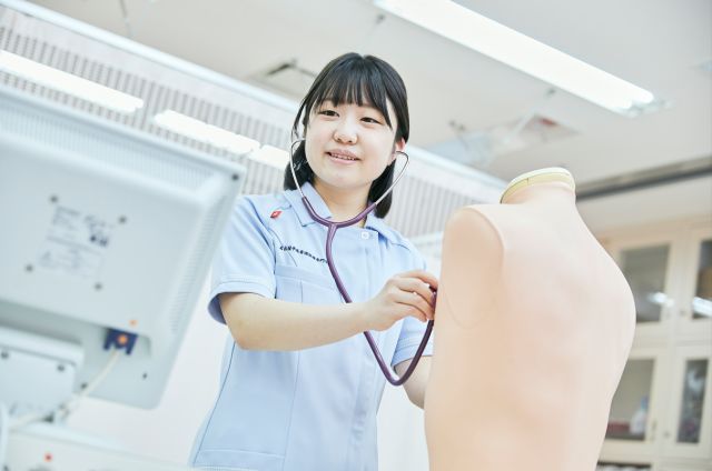 〈3年制〉専門士（医療専門課程） 看護学科 看護学科