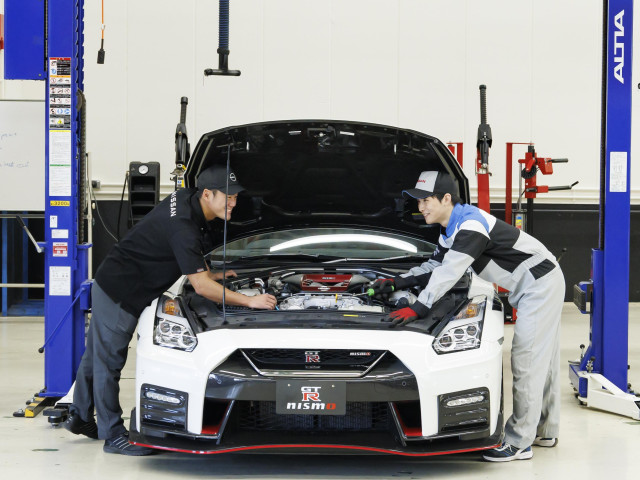自動車整備科 基礎からステップアップするカリキュラムで実践力が身につく！