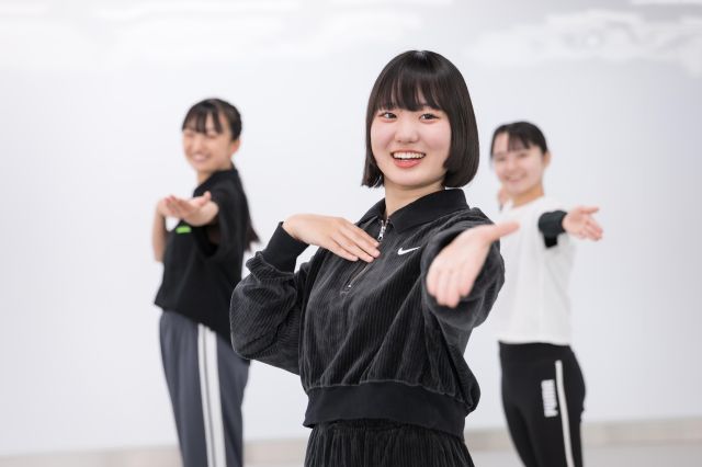 テーマパーク科 ダンス・エンターテイナーコース 未経験からエンターテイナーを目指せる！