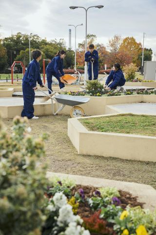 ガーデンデザイン学科 実践的に造園技術を身につけ、人と環境に関わる仕事をめざす