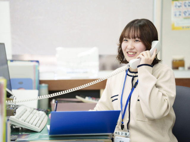 総合公務員科 国家公務員・裁判所職員専攻（1年・2年課程） 各省庁・自治体で事務職から行政に携わる