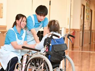 介護福祉科学部・学科・コース情報