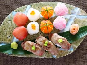 贅の逸品！ 炙り肉寿司と海鮮手まり寿司
