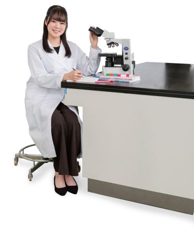 健康栄養学科（健康で豊かな食生活をすすめる「栄養士」を養成。人々の健康をサポートする食と栄養の知識と技術を身につけます。） 健康で豊かな食生活をすすめる「栄養士」を養成。人々の健康をサポートする食と栄養の知識と技術を身につけます。