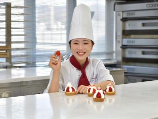 足利製菓専門学校