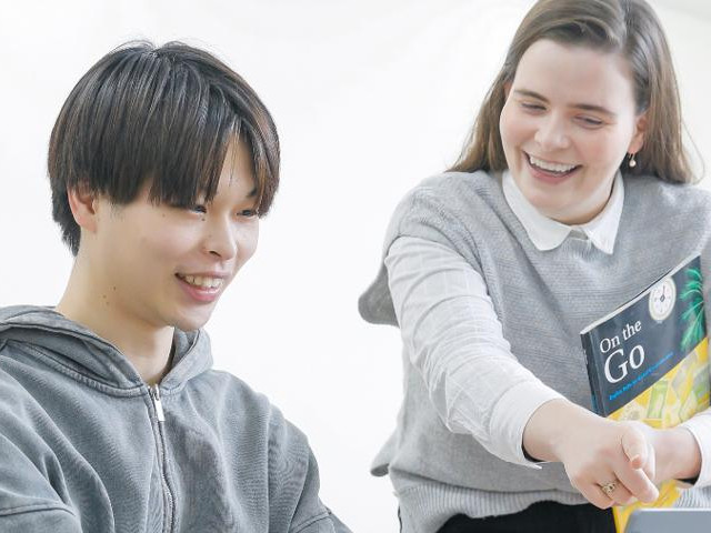 グローバルコミュニケーション学科 英語コース 英語力を武器に国際社会で活躍する人材を育てる英語コース