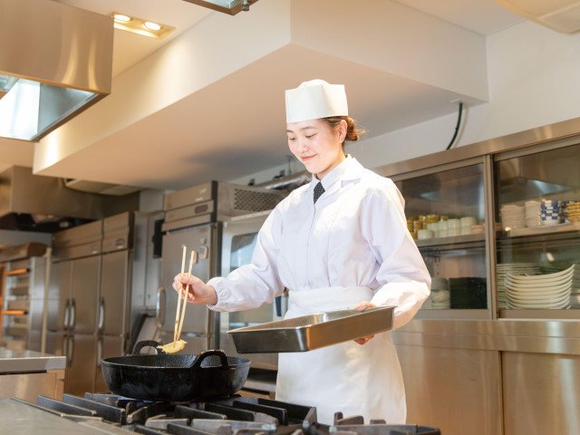 調理師 調理師 プロへの最短距離！短期集中的に学ぶ。