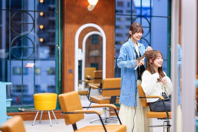 生活文化学科 美容文化コース 本学と名古屋ビューティー専門学校とのダブルスクールを活用し、美容師・理容師国家資格取得を目指します