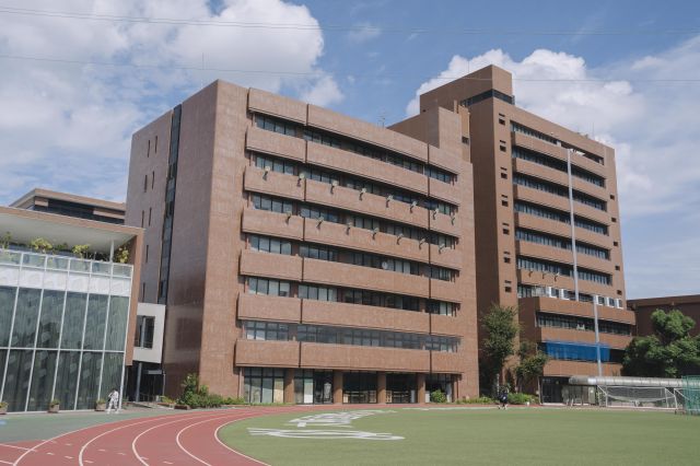 大阪国際大学