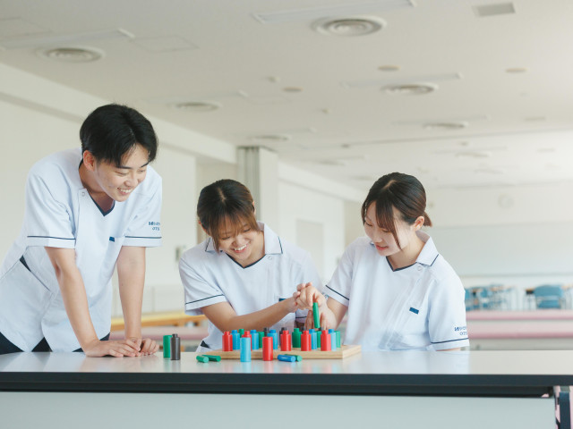 作業療法学科 技術の進歩と社会の変化に対応し、治す医療と支える医療を担う作業療法士を育てます
