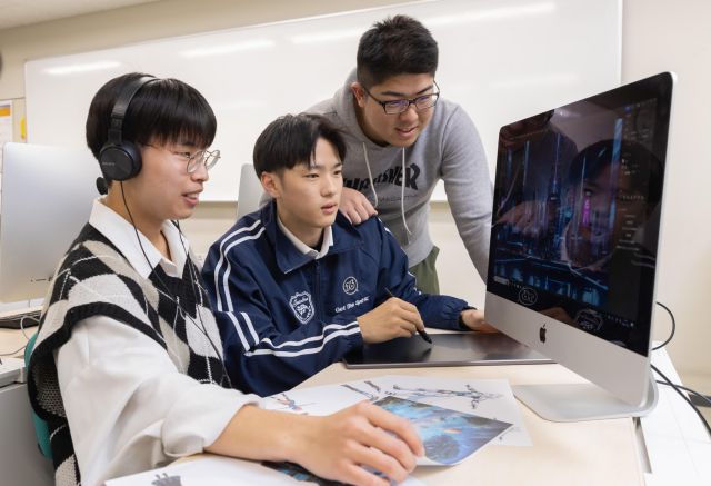 情報エキスパート学科 AI、システム、ゲームの3分野でこれからの時代をリードするITプロフェッショナルになる！