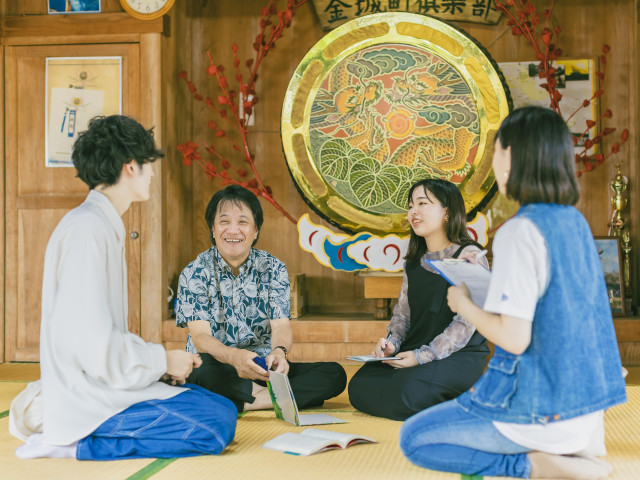 人間科学部 心理コミュニケーション学科 コミュニケーション分野 社会の仕組みを解き明かし、 コミュニケーションを理解する