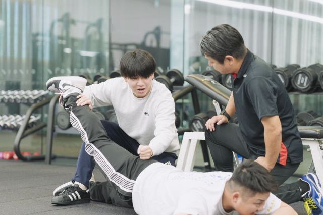 人間科学部 人間健康科学科 からだの健康分野 健康管理・健康指導を目的とした 正しい運動の知識と実践方法を学ぶ