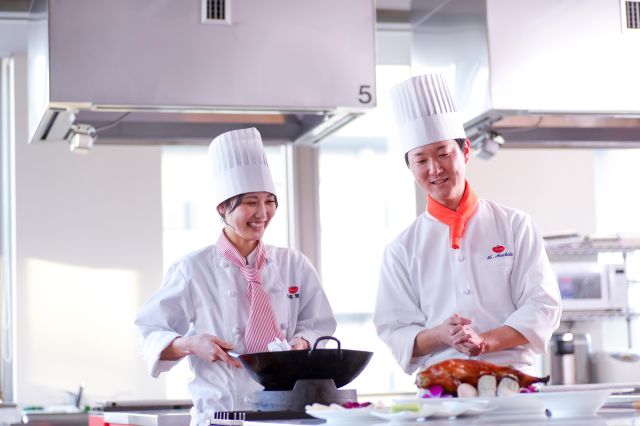 健康フードビジネス科 幅広く知識と技術を習得し自分の活躍の場を広げる