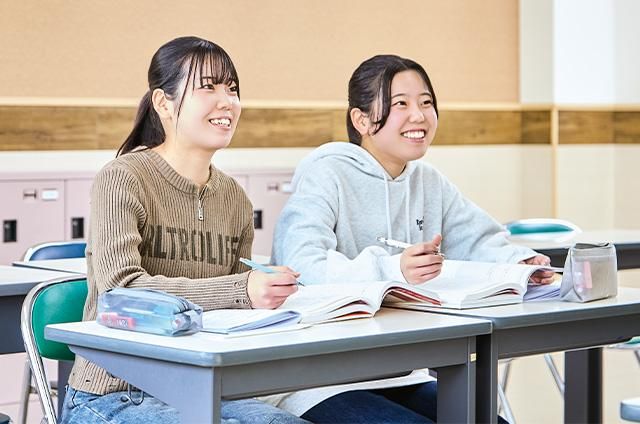 公務員学科 警察消防コース（1年制・2年制） 合格を目指すための 豊富なノウハウ！