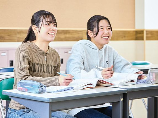 公務員学科 警察消防コース（1年制・2年制） 合格を目指すための 豊富なノウハウ！