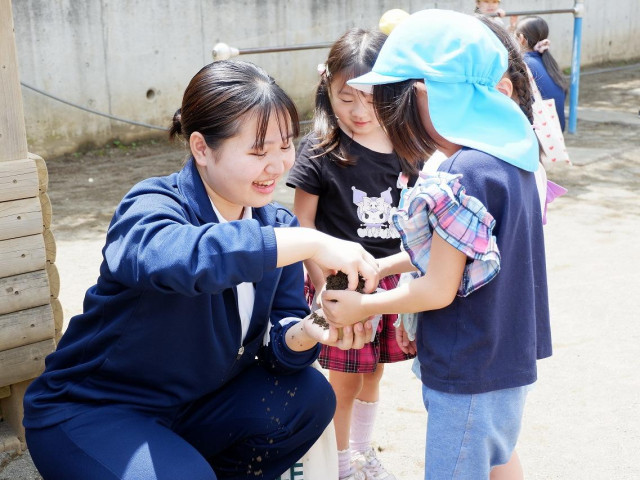 第一部幼稚園教員・保育士養成科 短大併修を利用せず、聖ヶ丘のカリキュラムのみで幼稚園教諭ニ種免許状と保育士の資格が取得できます